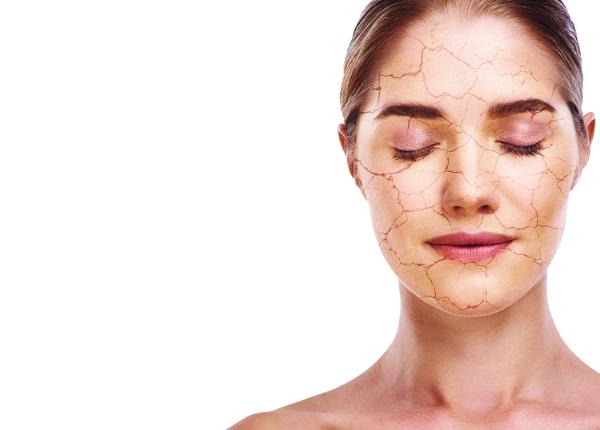 9 moduri pentru a ti hidrata pielea in mod natural