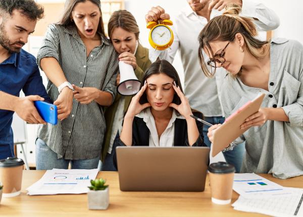 16 activitati care alunga stresul dobandit la serviciu