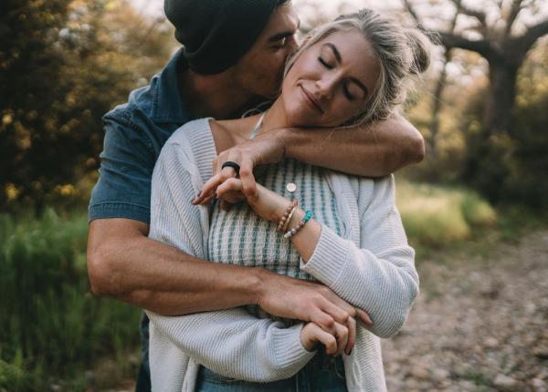 cuvantul care salveaza relatiile ce e mai important decat te iubesc in psihologia cuplurilor moderne