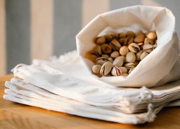 fisticul vedeta surpriza a sanatatii intestinale