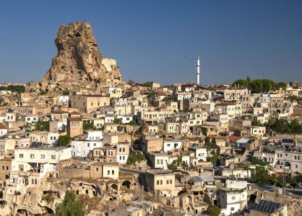 satul ortahisar din cappadocia desemnat unul dintre cele mai frumoase 50 de sate din lume in 2025